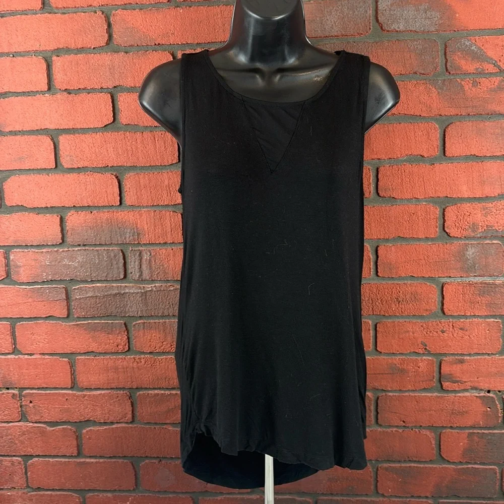 Carmen Marc Valvo Woman Medium Black‎ Top – Elegant, Dressy - Picture 1 of 6